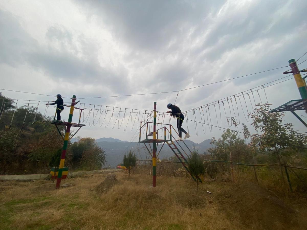 Nakshatra Resort Kunihar Luaran gambar